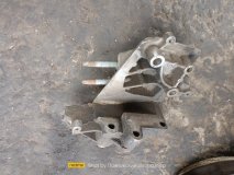 Кронштейн опоры двигателя Ford Fusion fxja 1.4 80 Кронштейн опоры двигателя Ford Fusion fxja 1.4 80