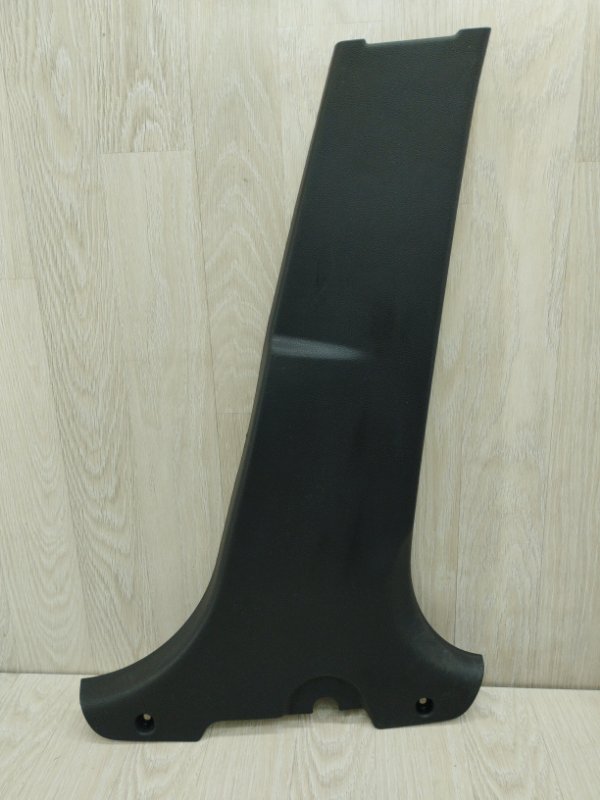 Обшивка стойки центральная Renault Kaptur прав. (б/у)