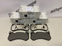 Комплект колодок передних ML,GL,GLS,GLE W166 W292 63AMG Mercedes-Benz GLS W166 2018- 157982