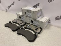 Комплект колодок передних ML,GL,GLS,GLE W166 W292 63AMG Mercedes-Benz GLS W166 2018- 157982