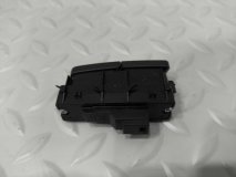 Кнопка центрального замка Mercedes-Benz GLS 350 d 4MATIC W166 2017 3.5 Дизель Кнопка центрального замка Mercedes-Benz GLS 350 d 4MATIC W166 2017 3.5 Дизель