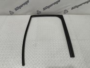 Уплотнительная резинка двери правая задняя Lexus UX 250H 2020 200/250H 2000CC 16-VALVE