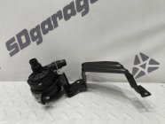 Насос системы охлаждения передний Mercedes-Benz GLE W167 / V167 2022 654920