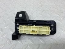 Кнопка открывания бензобака передняя Lexus UX 250H 200/250H 2020 2000CC 16-VALVE DOHC