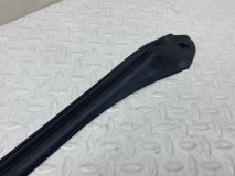 Уплотнительная резинка двери левая передняя Lexus UX 250H 200/250H 2020 2000CC 16-VALVE DOHC