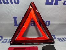 Знак аварийной остановки Audi A6 C7 2012
