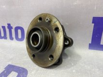 Ступица левая задняя Audi A5 8Т 2011 CDNC 2.0