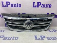 Решетка радиатора Volkswagen Tiguan I 5N 2009 CAWA 2.0