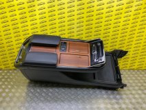 Консоль салона (центральная часть) передний Lincoln Navigator IV (2017-2025) 2019 3.5 i