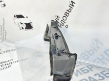 Пыльник крыла Toyota Camry 50