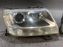 Фара ксеноновая Suzuki Escudo TA74V