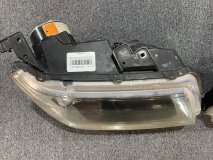 Фара ксеноновая Suzuki Escudo TA74V