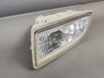 Фара противотуманная левая Toyota Land Cruiser UZJ100 2000