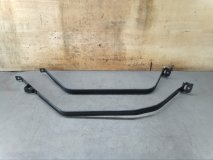 Крепление топливного бака LEXUS LX470 UZJ100 2004 2UZFE