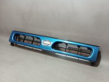 Решетка радиатора Nissan Mistral R20 1995 TD27T