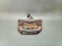 Суппорт тормозной левый задний Toyota Land Cruiser UZJ100L 2001 2UZFE