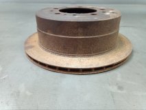 Диск тормозной задний Toyota Land Cruiser UZJ100L 2001 2UZFE