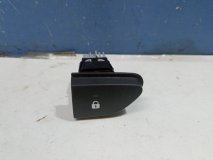 Кнопка блокировки дверей Renault Duster 1 HSA 2019 2.0 F4R410