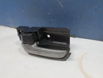 Ручка двери внутренняя левая задняя Suzuki SX4 2006-2013 1.6 M16A Ручка двери внутренняя левая задняя Suzuki SX4 2006-2013 1.6 M16A
