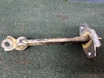 Ограничитель двери левый задний Suzuki SX4 2006-2013 1.6 M16A Ограничитель двери левый задний Suzuki SX4 2006-2013 1.6 M16A