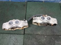 Суппорта тормозные передняя Lexus LS 430 UCF30 2006