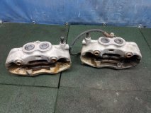 Суппорта тормозные передняя Lexus LS 430 UCF30 2006