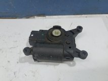 Моторчик заслонки печки Audi Q3 2014