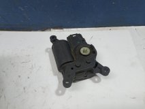 Моторчик заслонки печки Audi Q3 2014