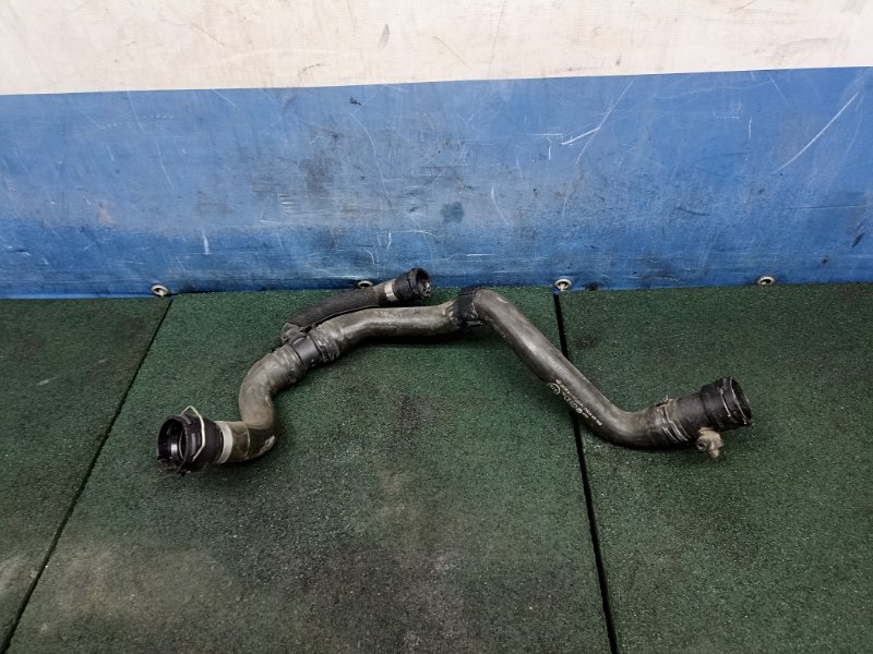 Патрубок системы охлаждения Audi A4 2.0 CDN 2013 (б/у)