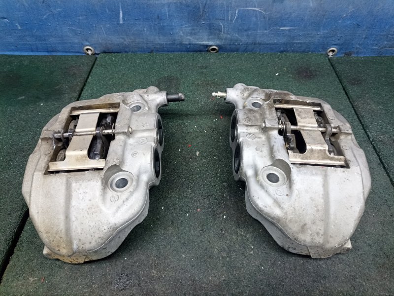 Суппорта тормозные Lexus LS 430 UCF30 2006 перед. (б/у)