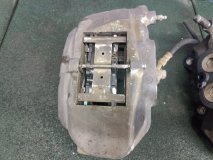 Суппорта тормозные передняя Lexus GS 3 GRS190 2012