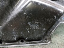 Крышка двигателя Audi Q5 8R 2013 2.0 CDN