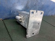 Кронштейн усилителя бампера правый передний Audi A4 B8 2012