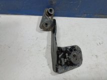 Кронштейн крыла правый Audi A4 B8 2012