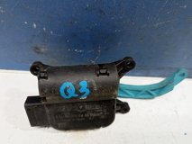 Моторчик заслонки печки Audi Q3 8UB