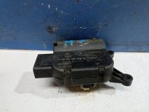 Моторчик заслонки печки Audi A3 8PA 2004-2013