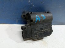 Моторчик заслонки печки Audi A3 8PA 2004-2013