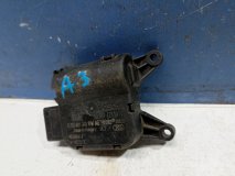 Моторчик заслонки печки Audi A3 8PA 2004-2013