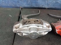 Суппорта тормозные задняя Infiniti FX35 S51 2012 Суппорта тормозные задняя Infiniti FX35 S51 2012