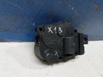 Моторчик заслонки печки BMW X1 (E84) Моторчик заслонки печки BMW X1 (E84)