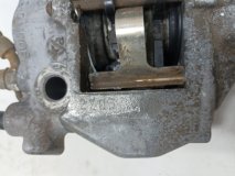 Суппорта тормозные задняя Toyota Celsior UCF30 4.3 3UZ-FE