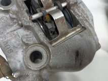 Суппорта тормозные задняя Toyota Celsior UCF30 4.3 3UZ-FE