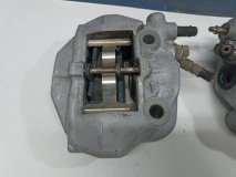 Суппорта тормозные задняя Toyota Celsior UCF30 4.3 3UZ-FE