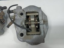 Суппорта тормозные задняя Toyota Celsior UCF30 4.3 3UZ-FE