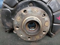 Кулак со ступицей правый передний Volkswagen Caddy 2KB 2006 1.6 BSE