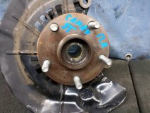 Кулак со ступицей правый передний Toyota Camry ASV50 2015 2.5 2AR-FE