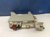 Блок предохранителей салонный правый Toyota Celsior UCF31 2006 4.3 3UZ-FE
