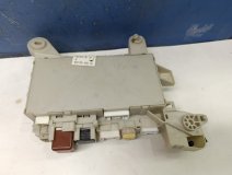 Блок предохранителей салонный правый Toyota Celsior UCF31 2006 4.3 3UZ-FE