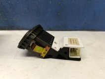 Кнопка правая Toyota Celsior UCF31 2006 4.3 3UZ-FE