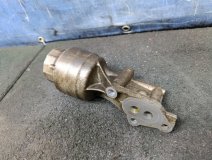 Корпус масляного фильтра Toyota Passo M700A 2016 1.0 1KR-FE Корпус масляного фильтра Toyota Passo M700A 2016 1.0 1KR-FE